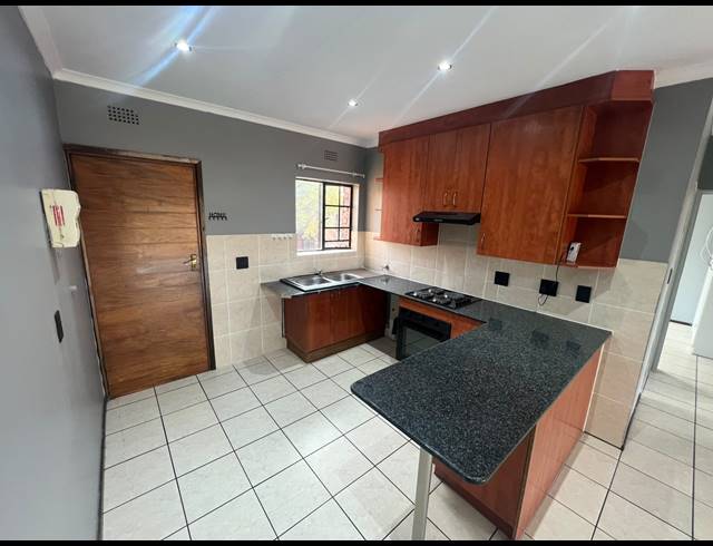 2 bed property to rent in SONNEVELD